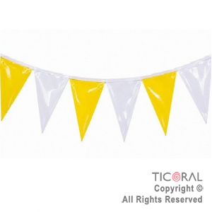 BANDERIN PLASTICO PAPAL COMUNION TRIANGULOS X 3.2 MTS